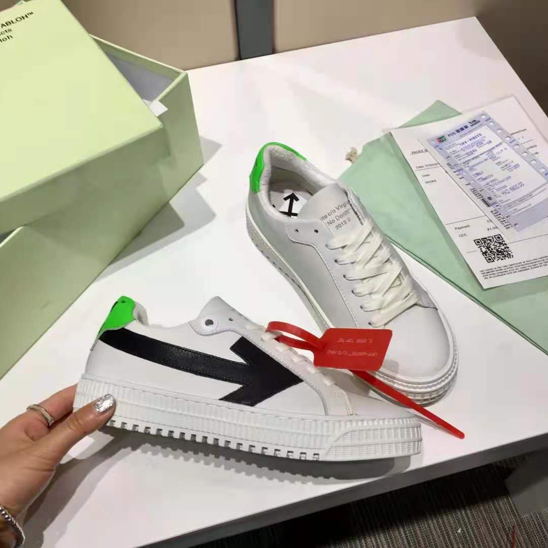 Off White Low Top "Out of office" Sneakers - 