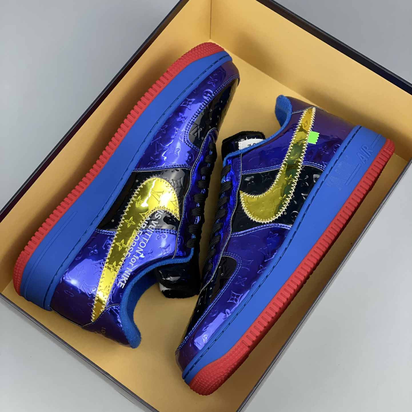 Louis Vuitton X Nike Air Force 1 Sneaker - 