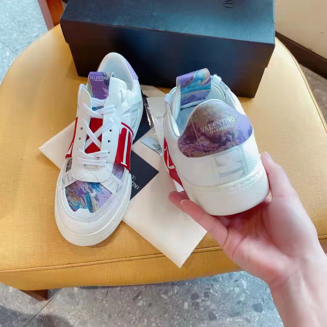 Valenti V Logo Sneaker - 