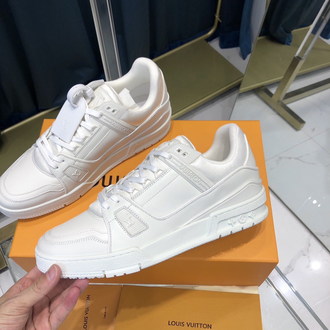 Louis Vuitton Trainer Sneaker(Upon UK Size) - 