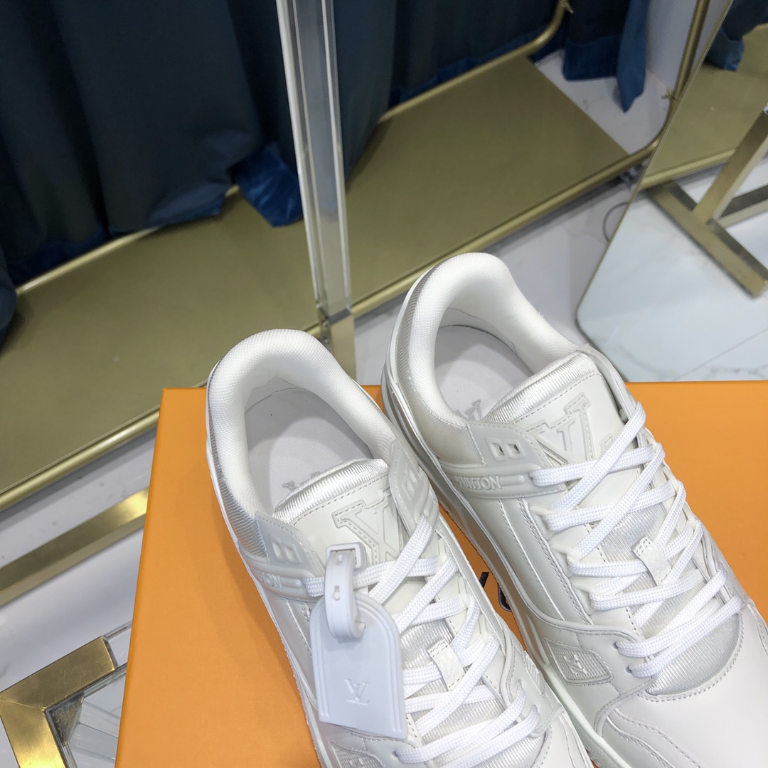 Louis Vuitton Trainer Sneaker(Upon UK Size) - 