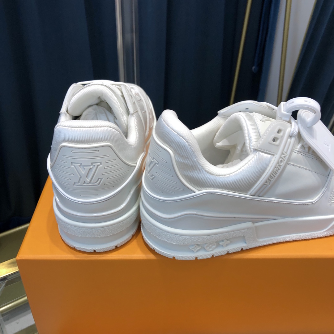 Louis Vuitton Trainer Sneaker(Upon UK Size) - 