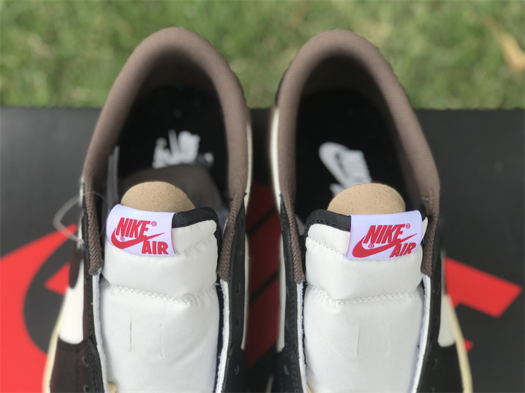 Air Jordan 1  Low Sneaker  CQ4277 105 - 