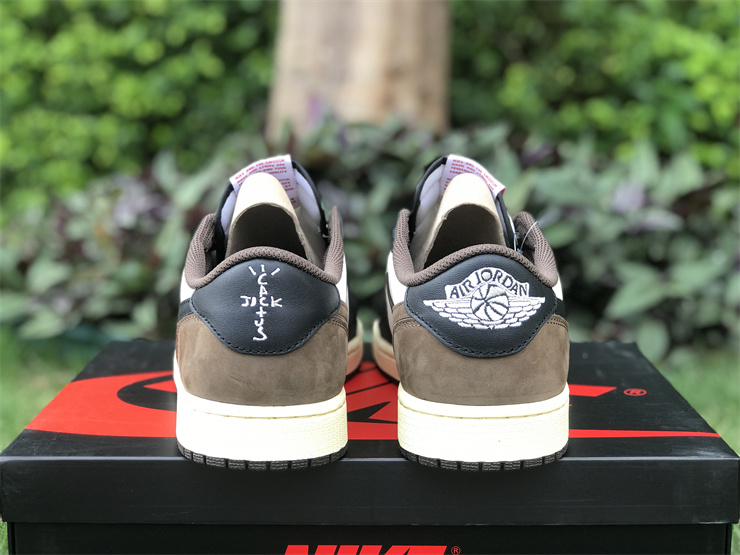 Air Jordan 1  Low Sneaker  CQ4277 105 - 