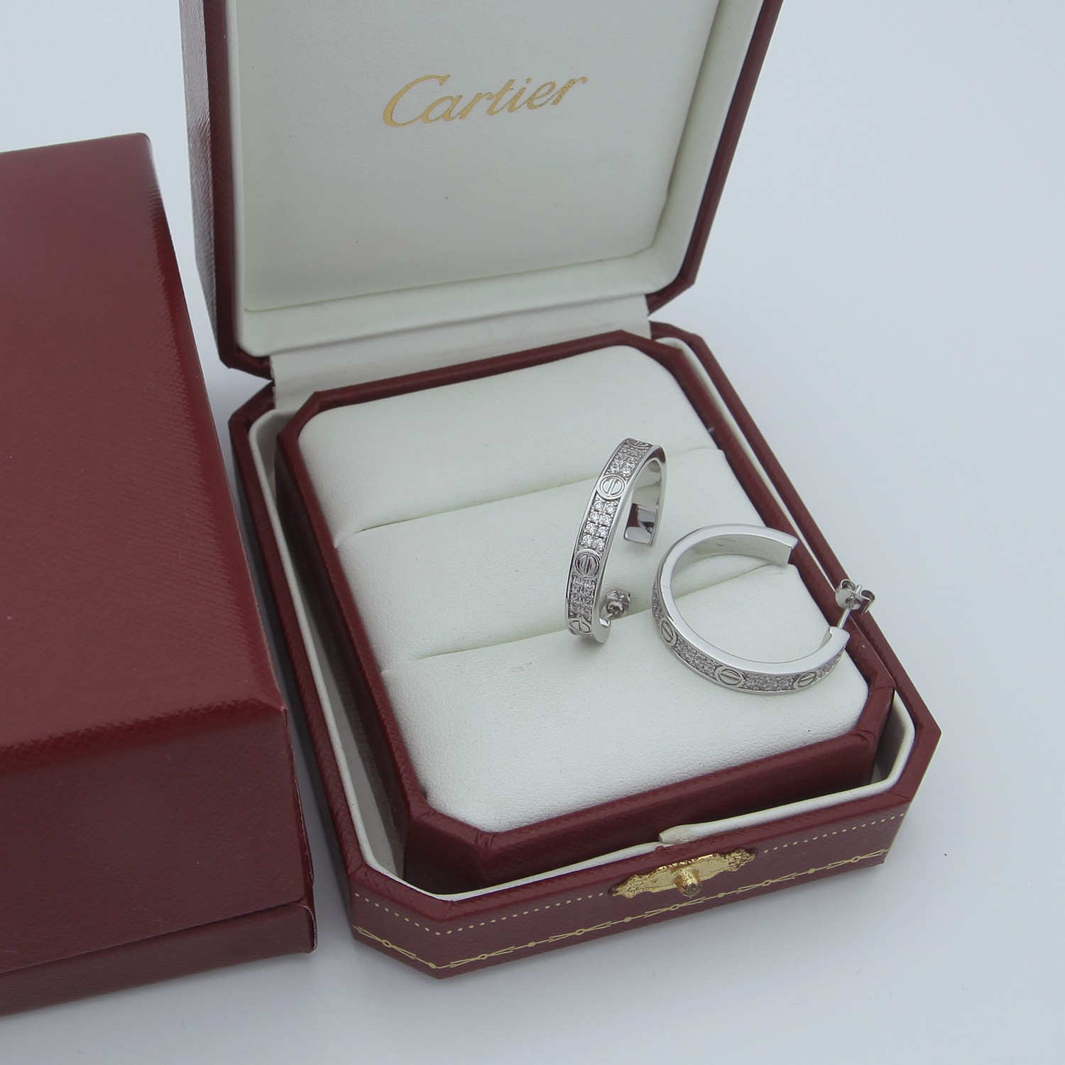 Cartier Earrings - DesignerGu