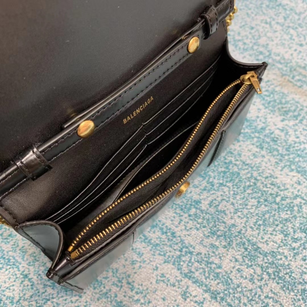 Balenciaga Hourglass Wallet On Chain (19.5-12-5cm) - 