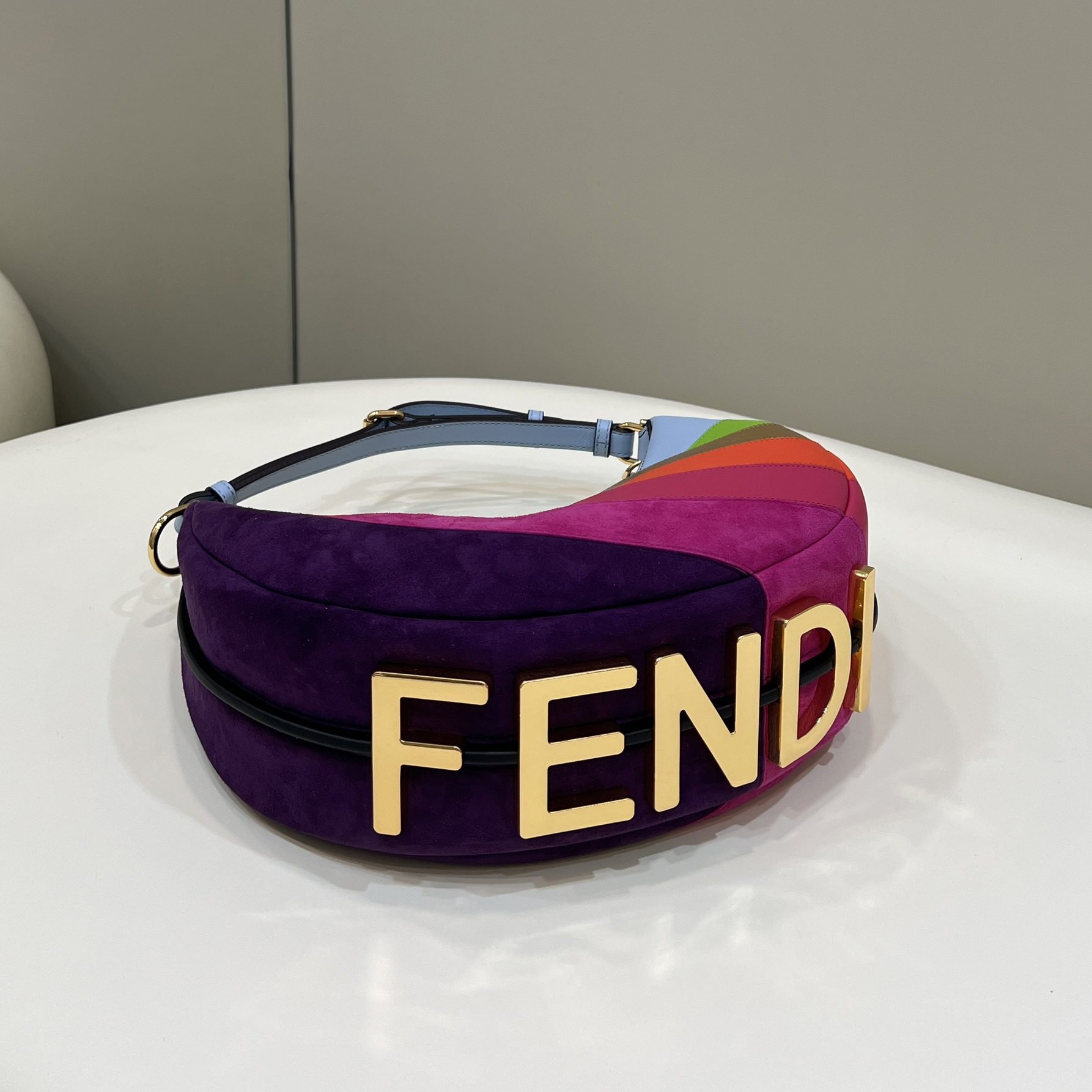 Fendi Graphy  Leather Bag(29*24.5*10cm) - 