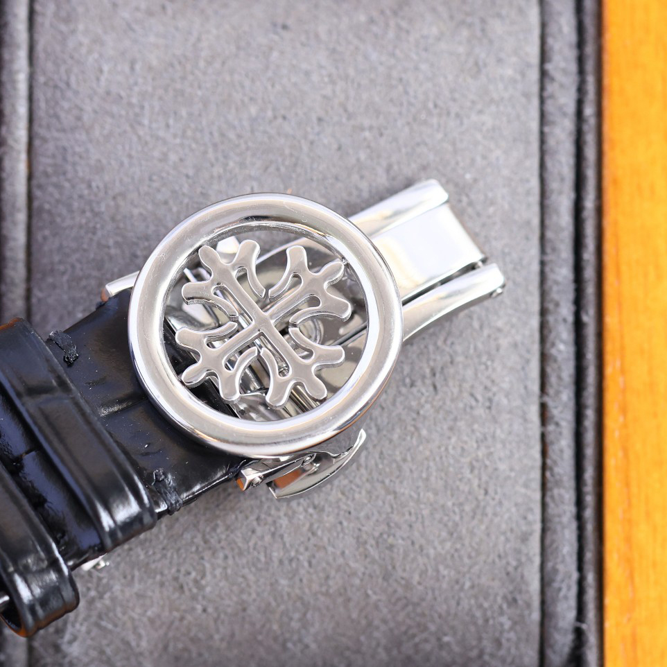 Patek Philipps Sa Watch  42mm - 