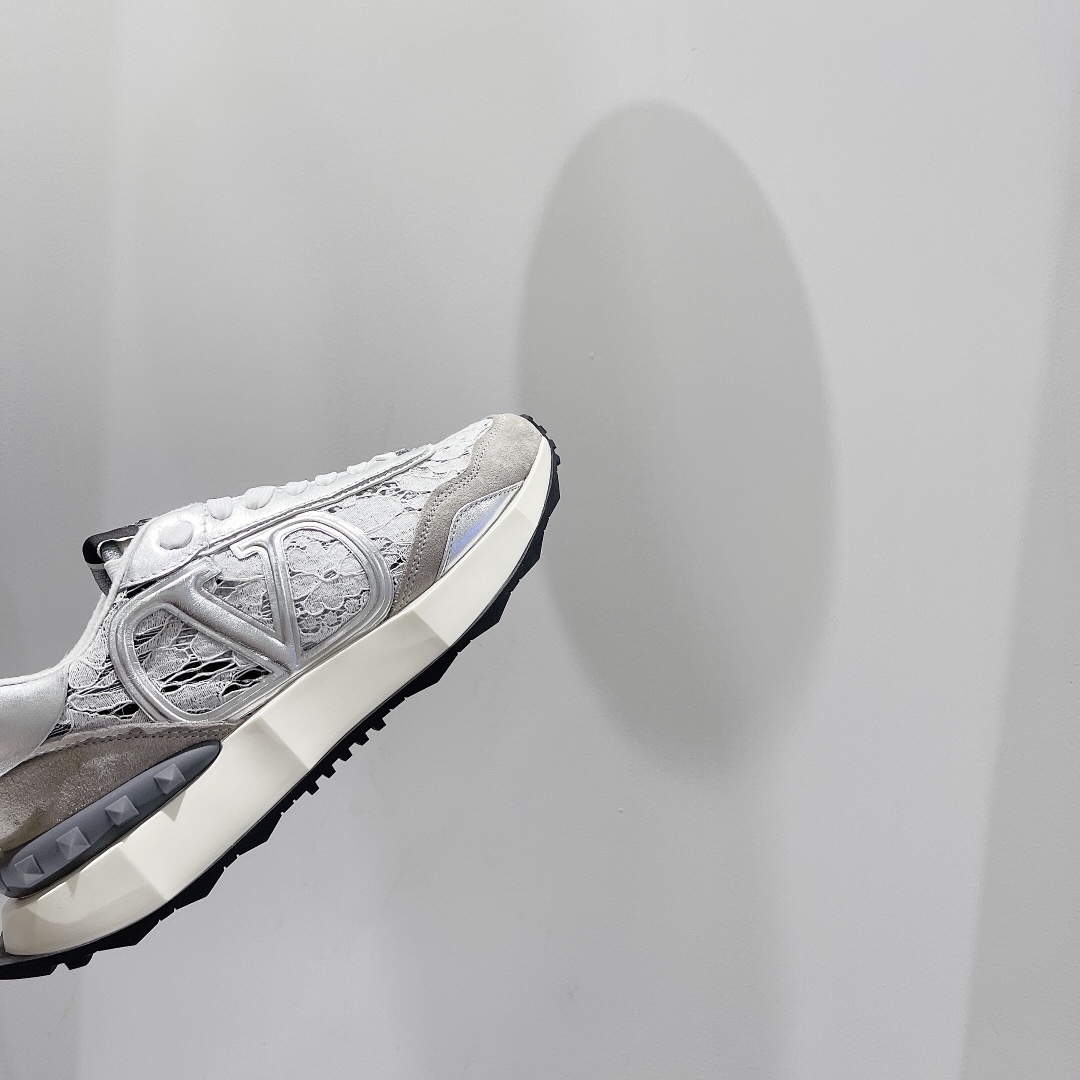 Valenti  Hollow Out Series Sneaker - 