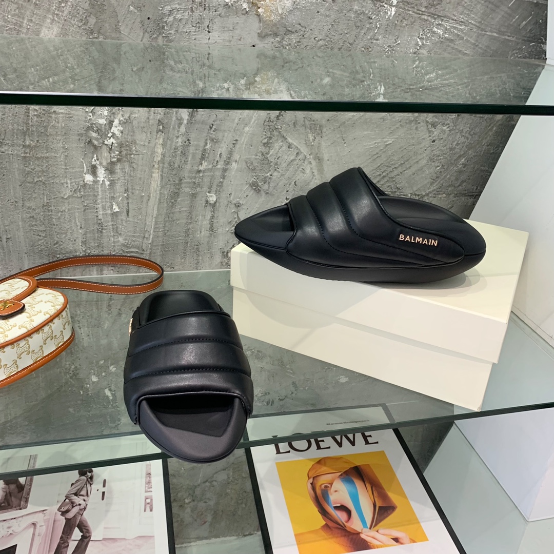 Balmain B-It-Puffy Slides - DesignerGu