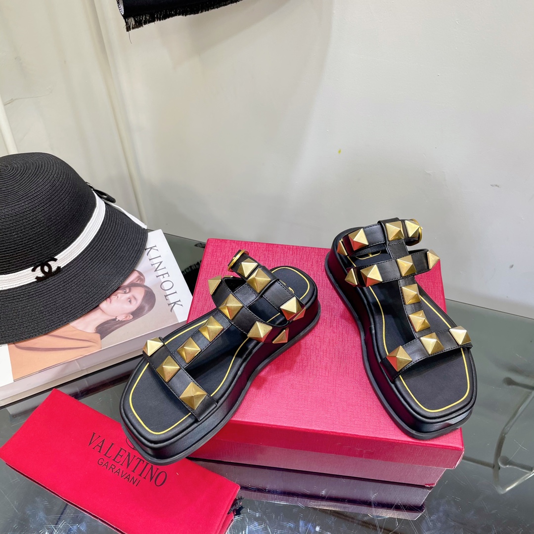 Valenti Roman Stud Calfskin Flatform Sandal 40MM - DesignerGu