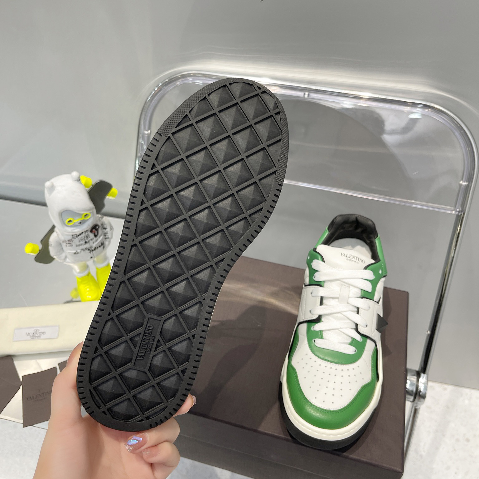 Valenti One Stud Low-Top Calfskin Sneaker - DesignerGu