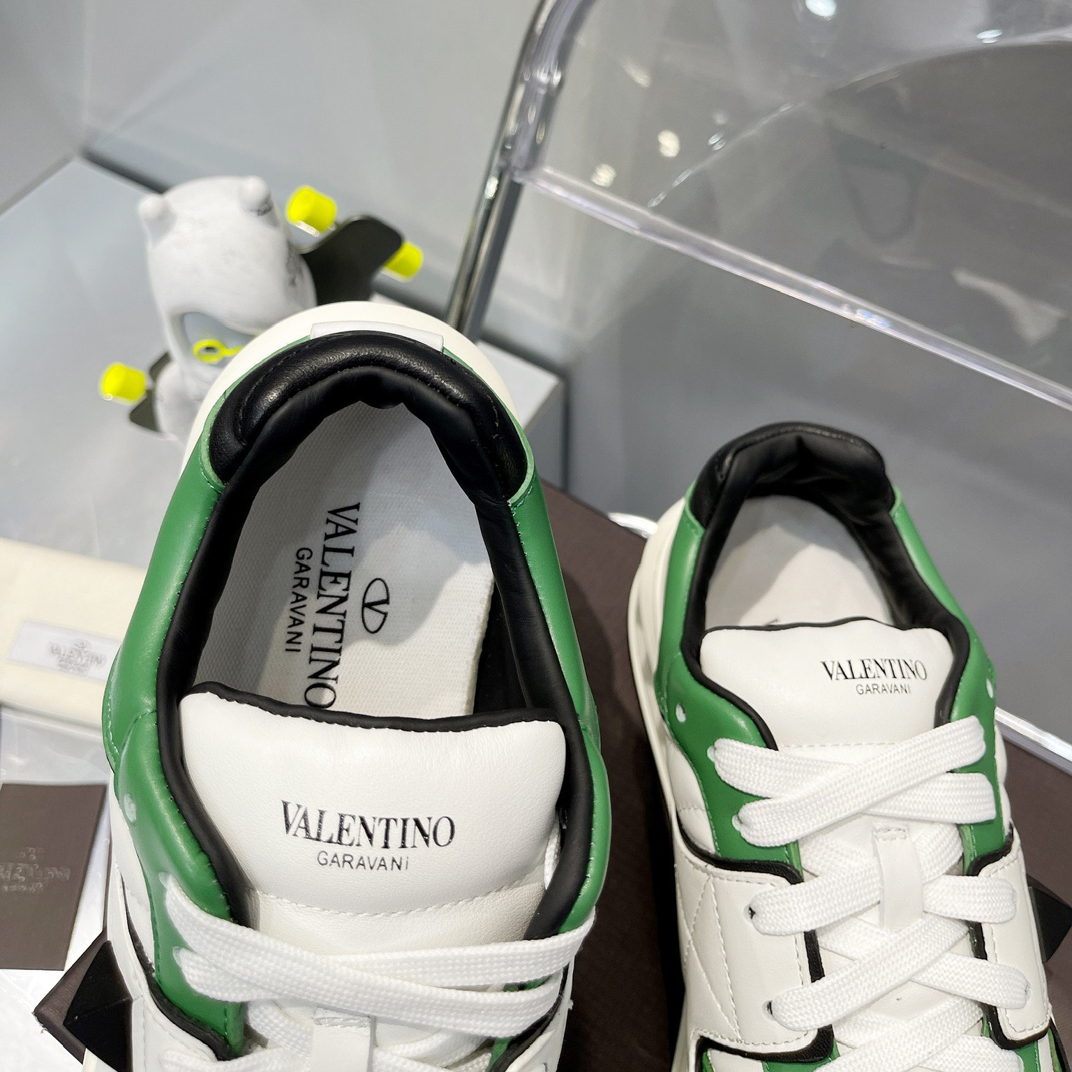 Valenti One Stud Low-Top Calfskin Sneaker - DesignerGu