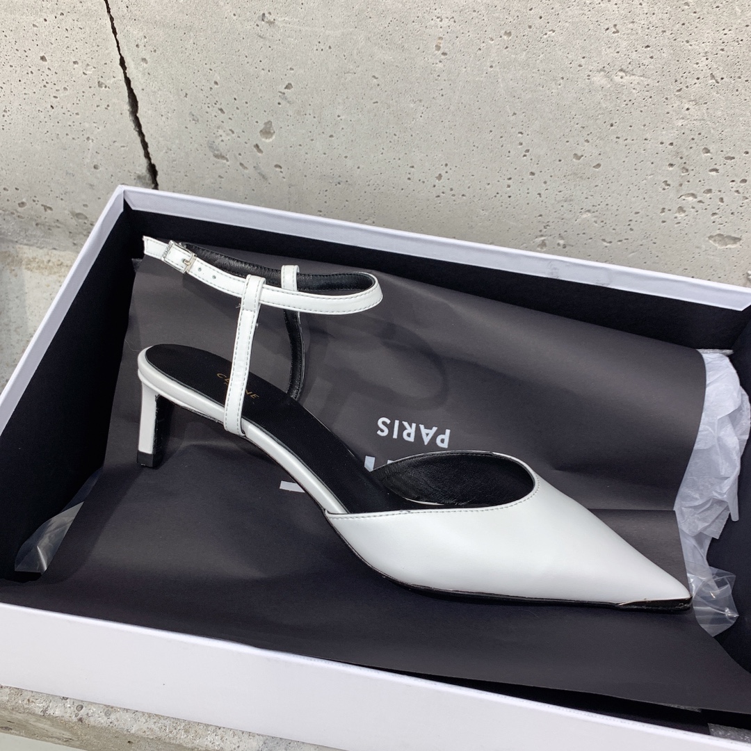 Celine Kitten With Metal Toe In Calfskin - 