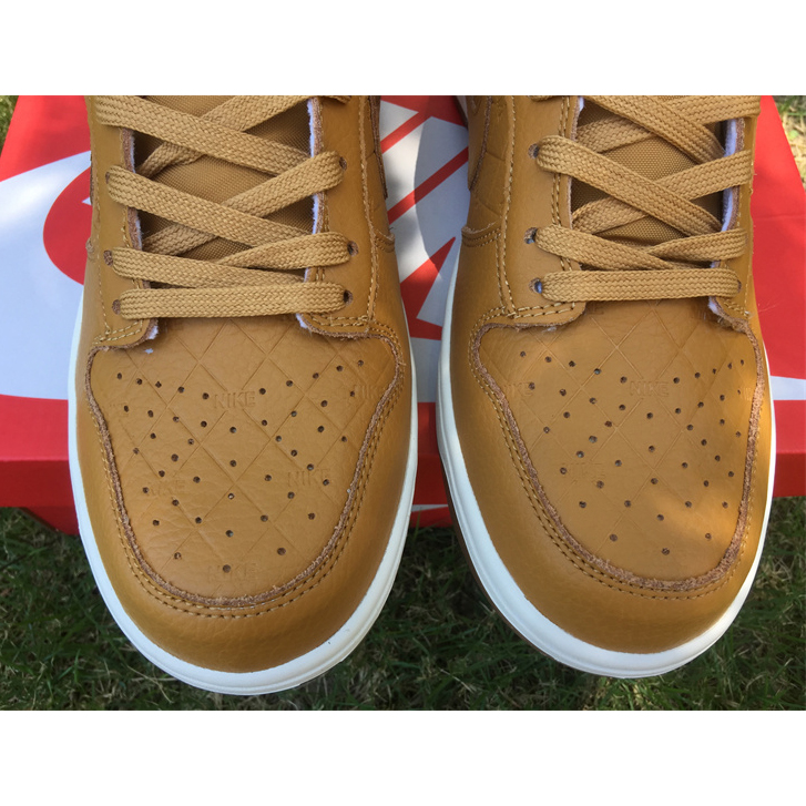Nike SB Zoom Dunk Low Sneaker  DX3374-700 - 