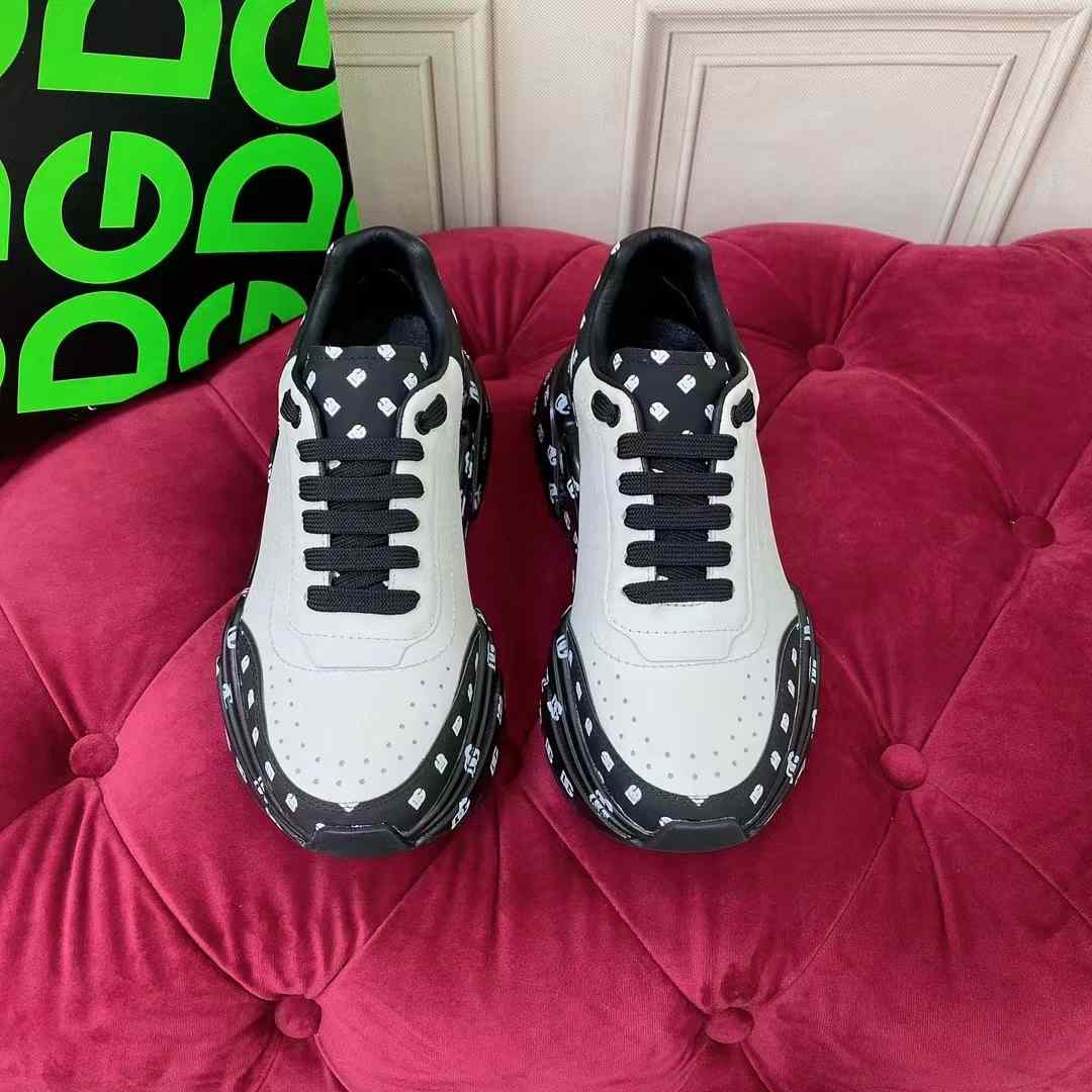 Dolce & Gabbana Calfskin Nappa Daymaster Sneakers - DesignerGu