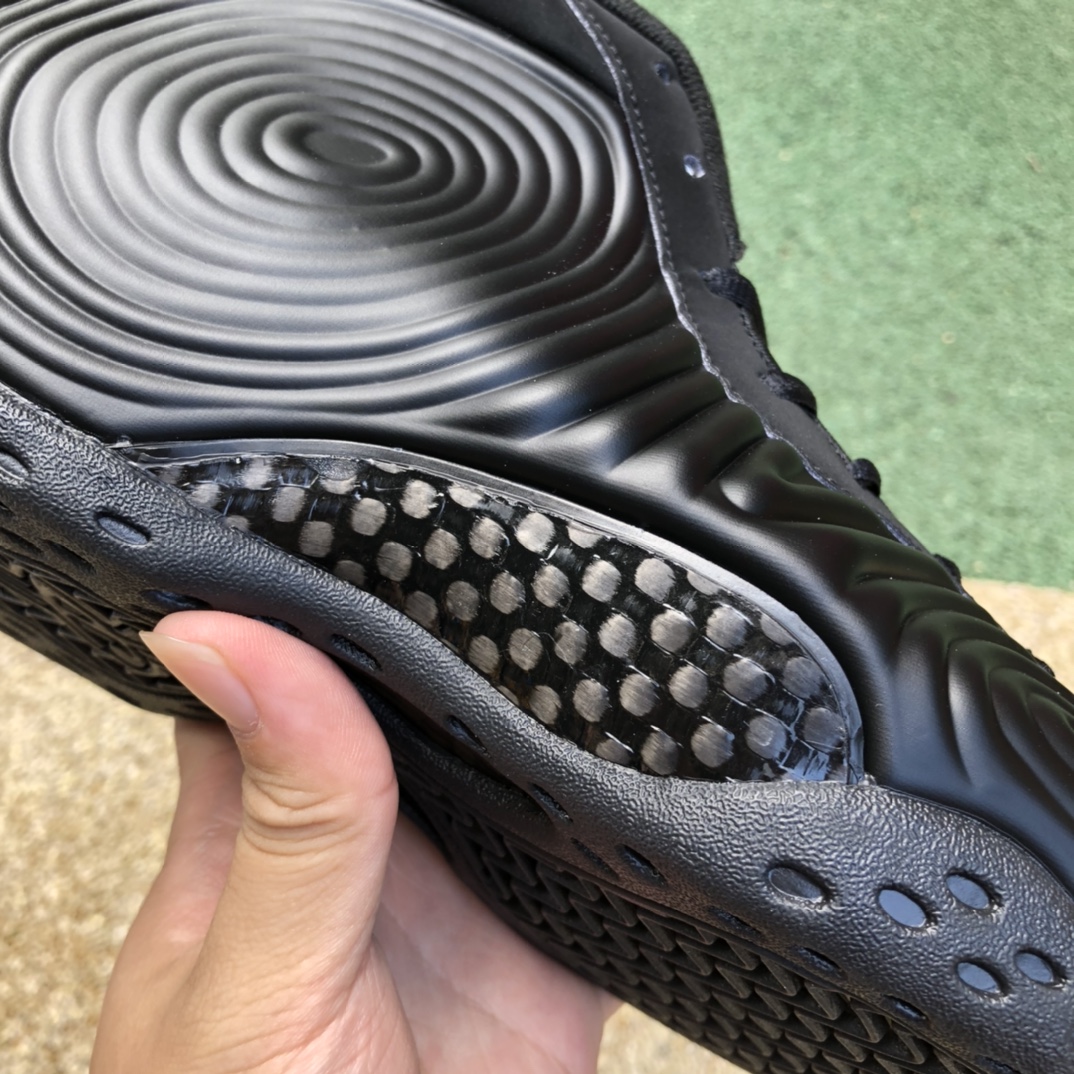 Nike Air Foamposite One CDG Sneakers     DJ7952-001 - 