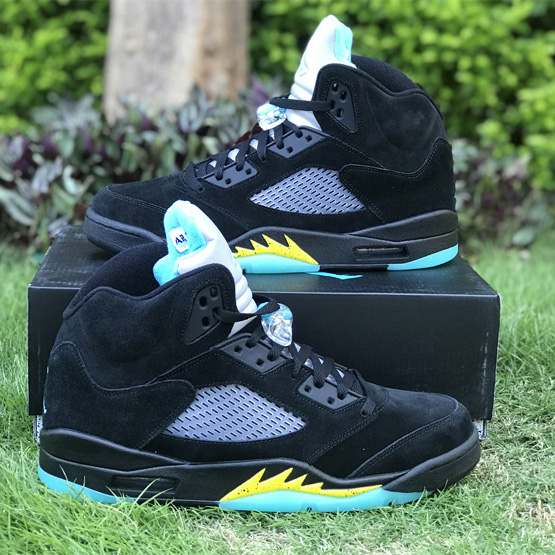 Nike Air Jordan Retro 5"Black Aqua" Sneaker     DD0587-047 - 