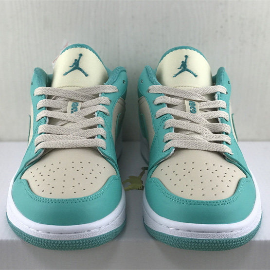 Air Jordan 1 Low Surface Sneaker    DC0774-131 - 