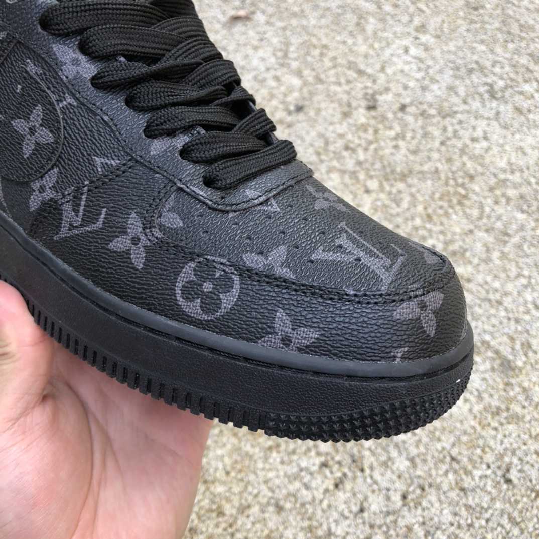 Louis Vuitton LV x Nike Air Force 1 x Off-White Sneaker       1A9VD8 - 