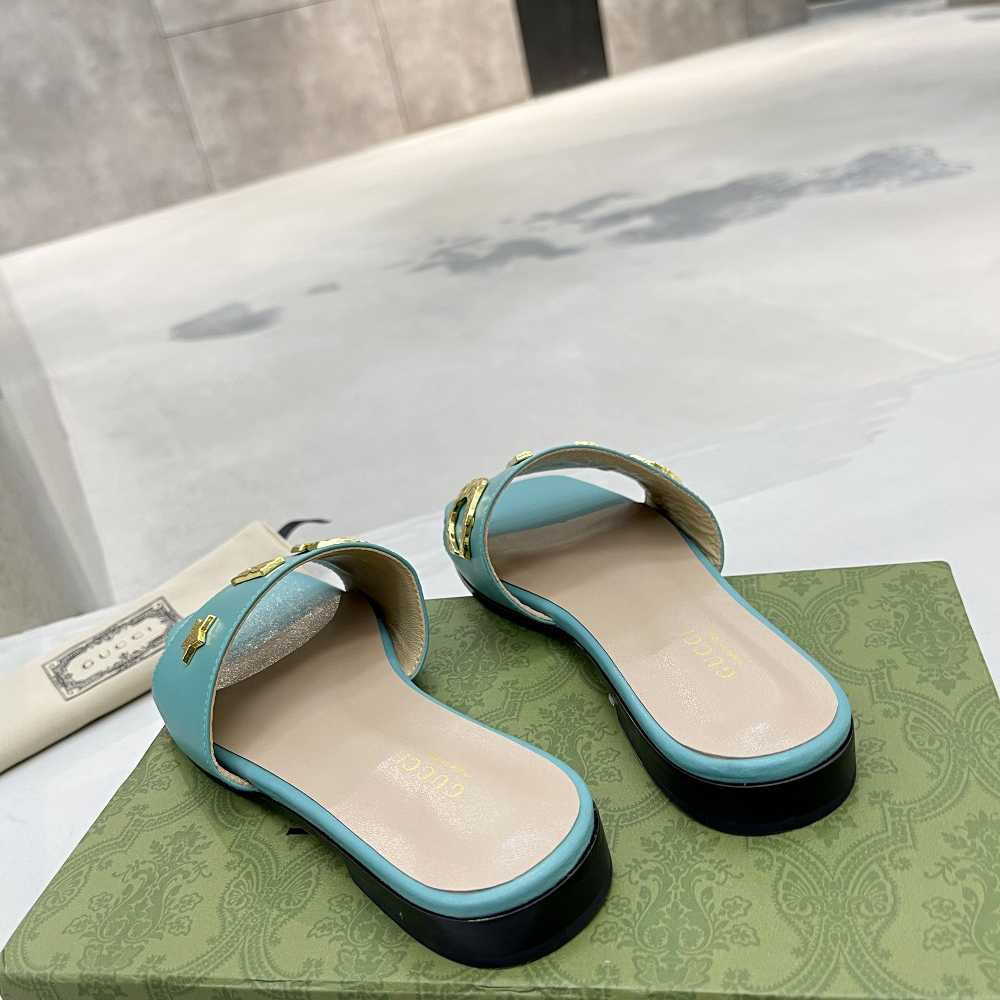Gucci Women's 'Gucci' Slide Sandal - 