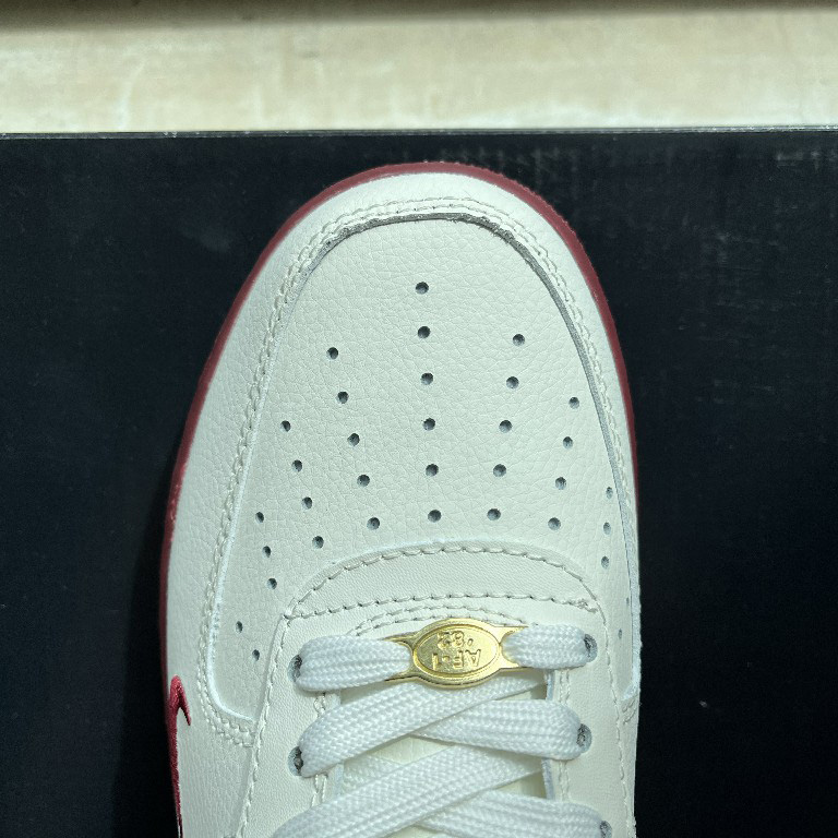 Air Force 1 07 LV8"Light Blue/Love" Sneaker      DQ7582-100 - 
