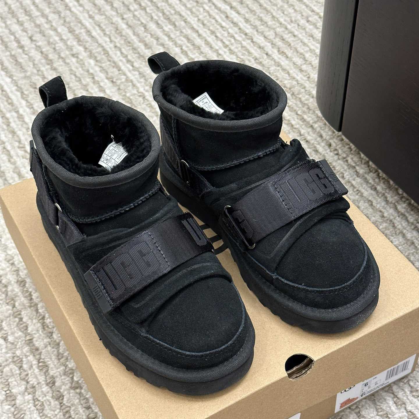 Ugg Logo Boots - 