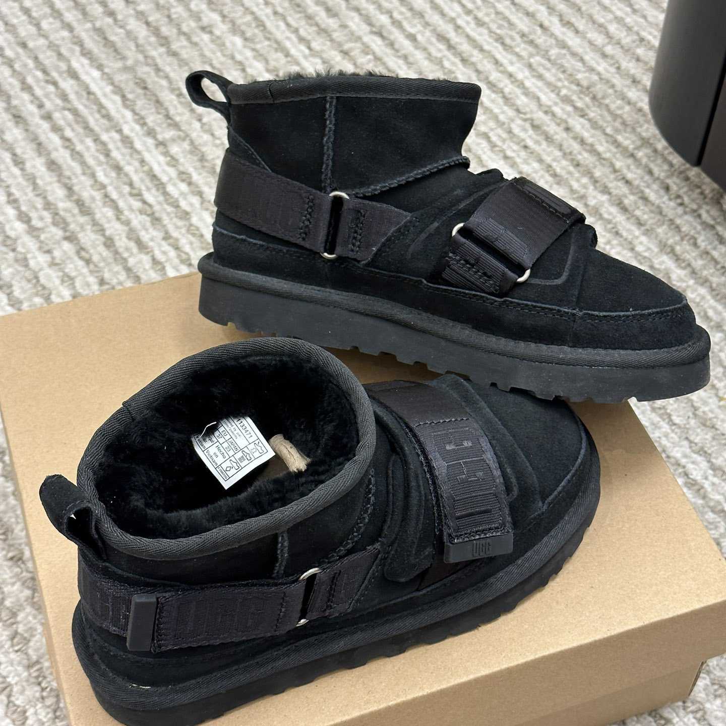 Ugg Logo Boots - 