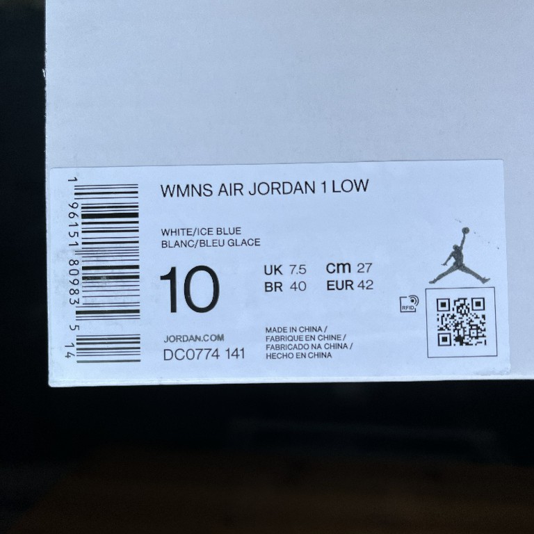 Air Jordan 1 Low Sneaker    DC0774-141 - 