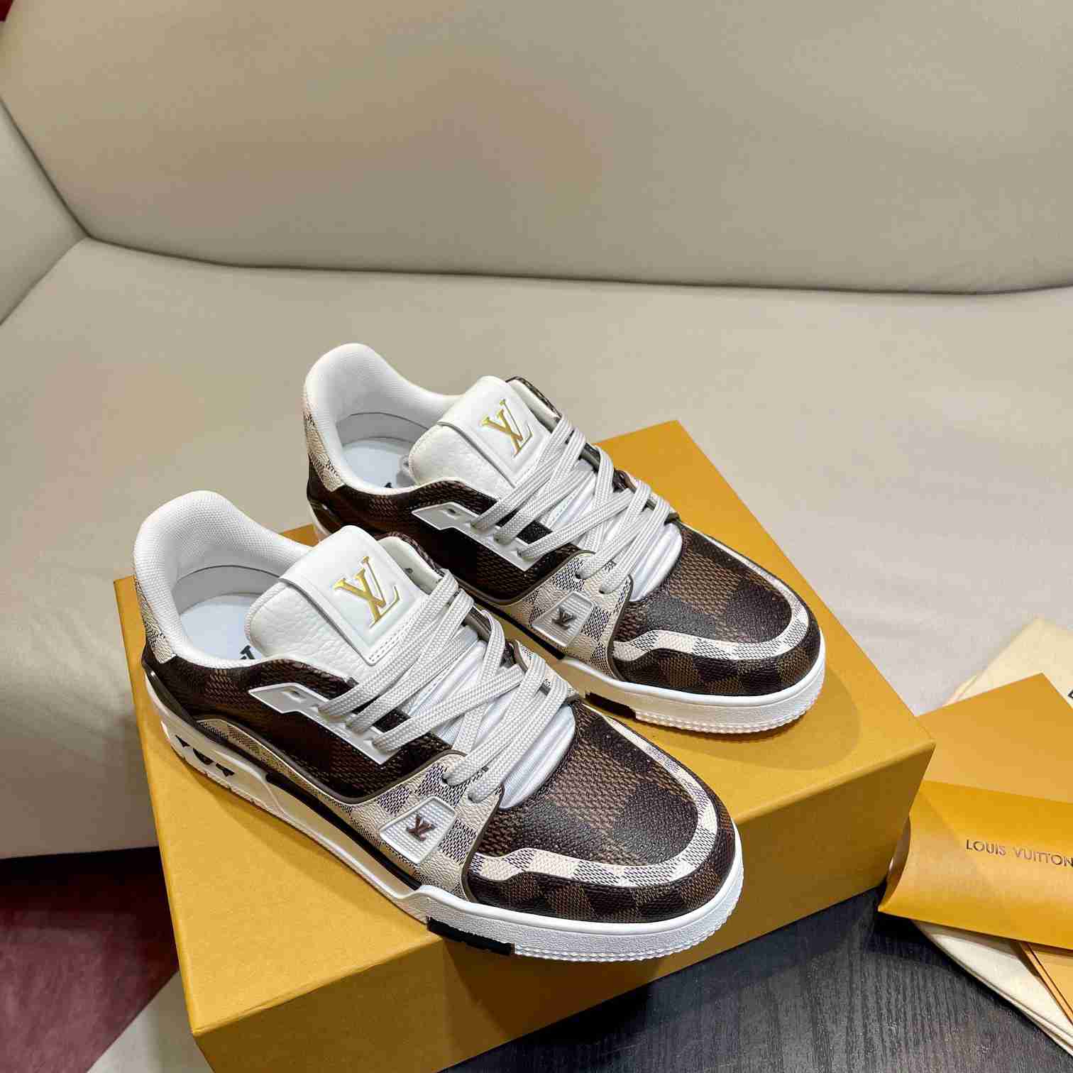 Louis Vuitton LV Trainer Sneaker    (Upon UK Size)   1AAV8Y - 