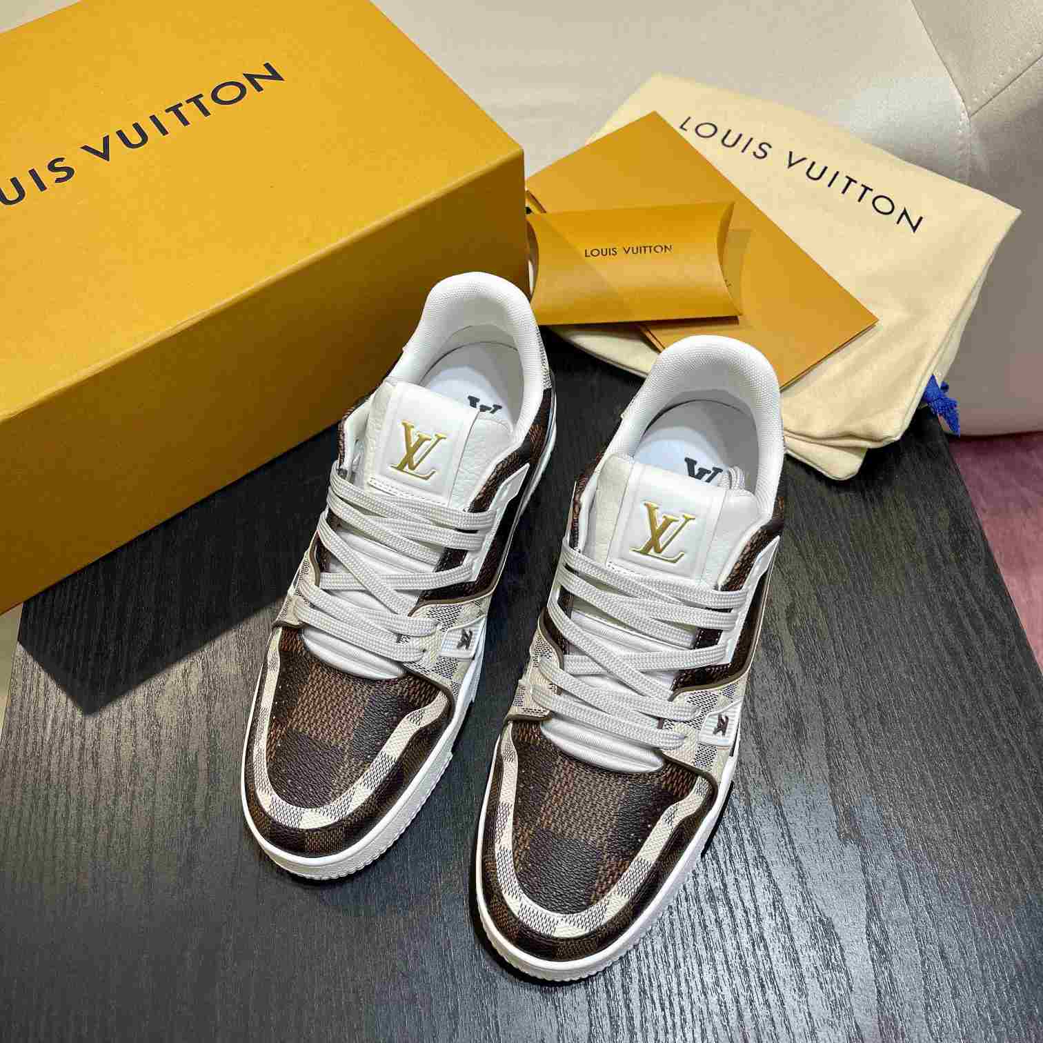 Louis Vuitton LV Trainer Sneaker    (Upon UK Size)   1AAV8Y - 