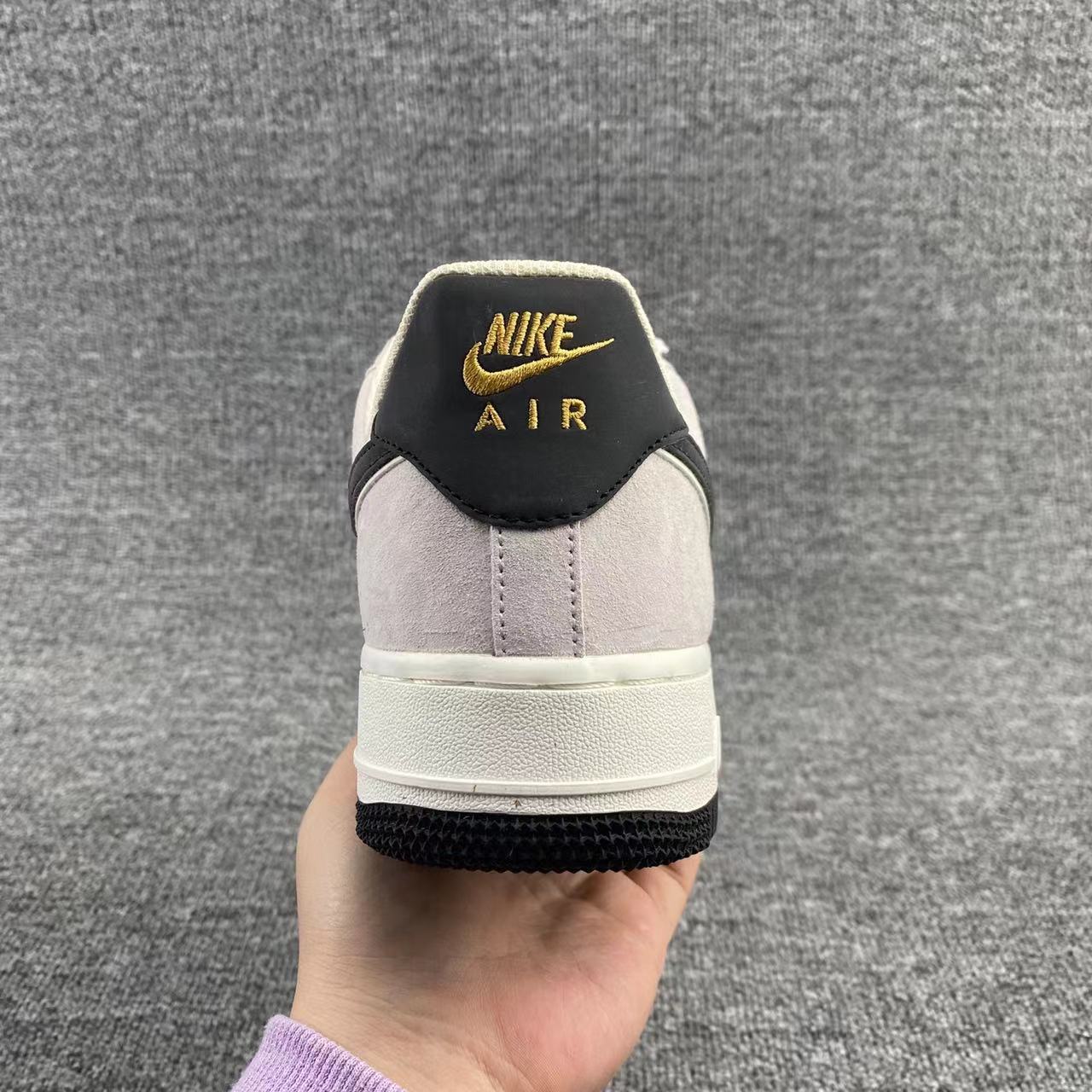 Nike Air Force 1 Low ’07 Sneaker    KK5636-810 - 