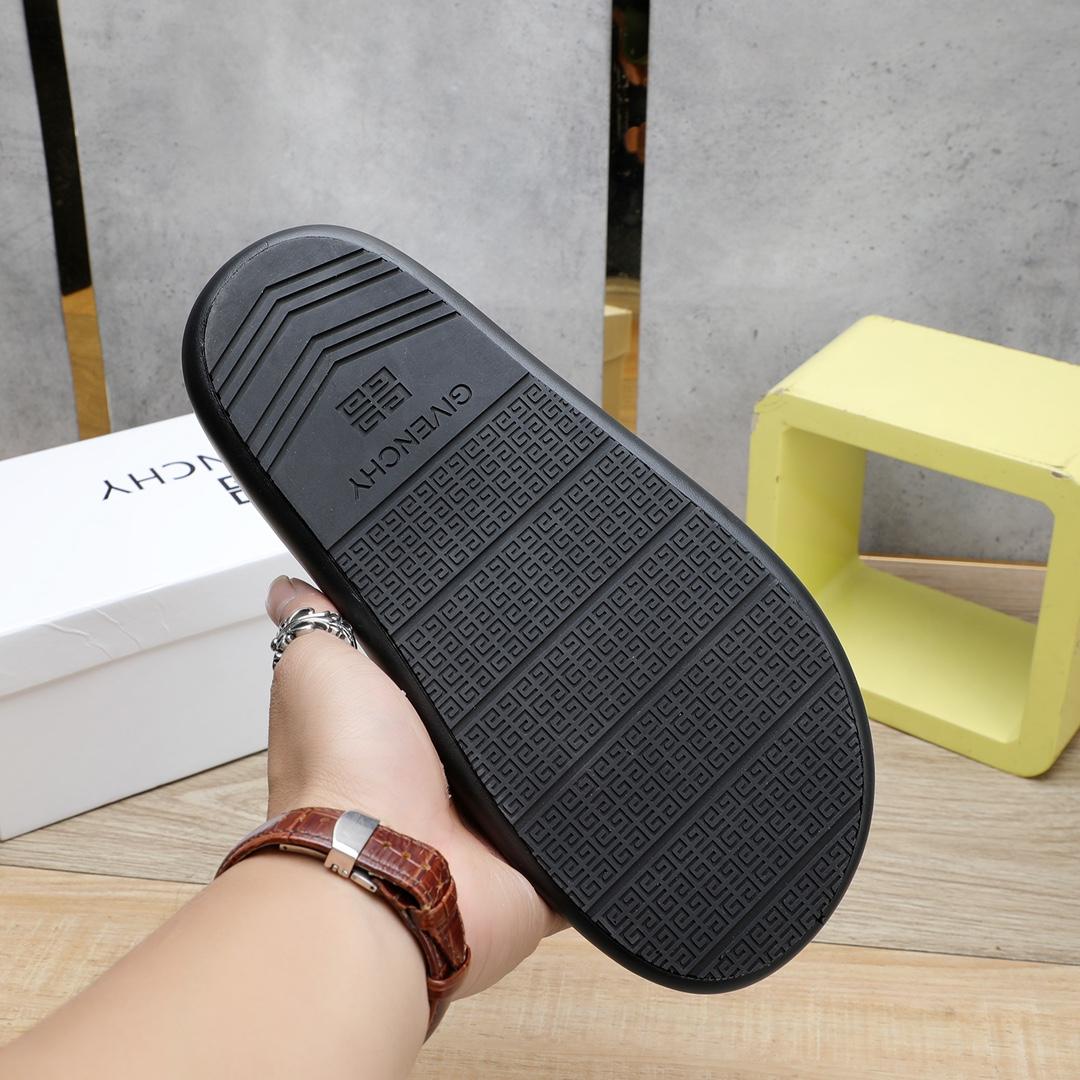 Givenchy 4G Logo Rubber Slides Sandals - 