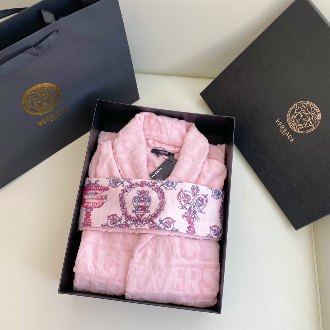 Versace I ♡ Baroque Bathrobe(Uniform size) - 