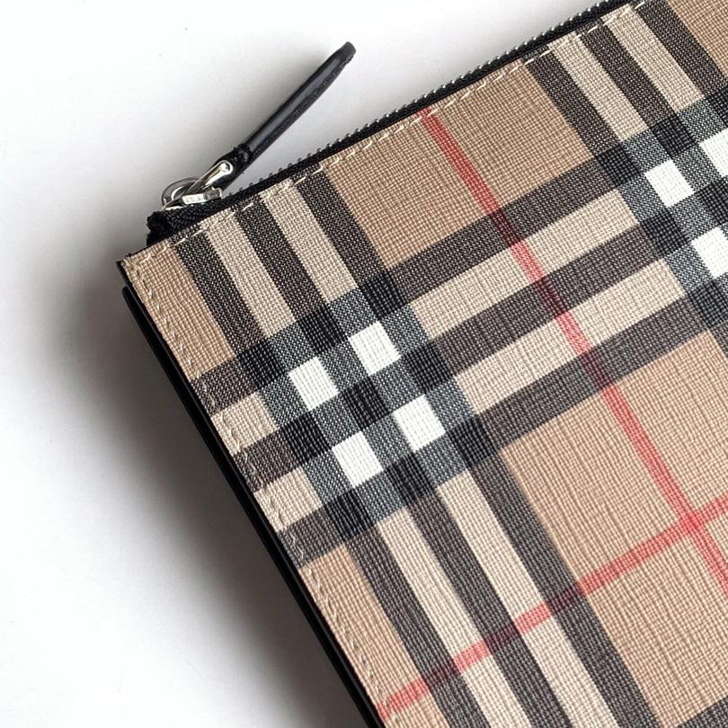 Burberry Vintage Check Canvas Zip Pouch(30cm*19.5cm) - DesignerGu