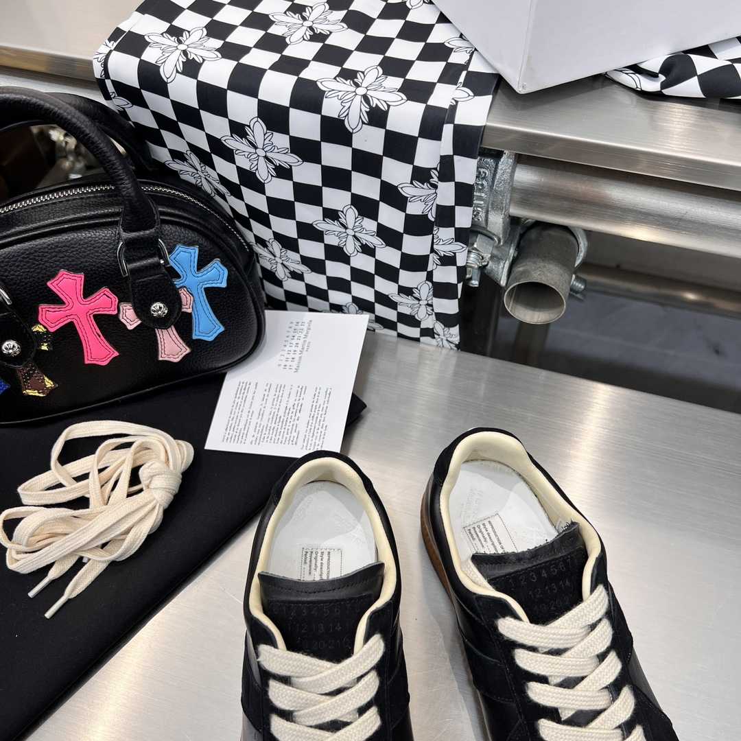 Maison Margiela Replica Sneakers - 