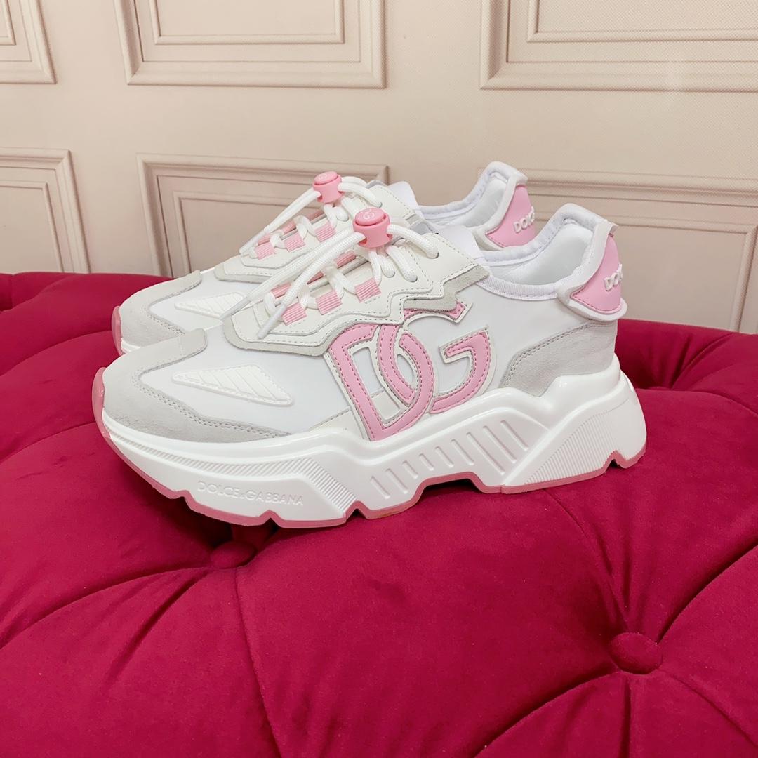Dolce & Gabbana Daymaster Mixed Leather Runner Sneakers In White - 