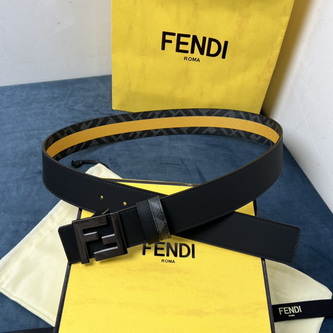 Fendi Reversible Black Leather Belt  - 