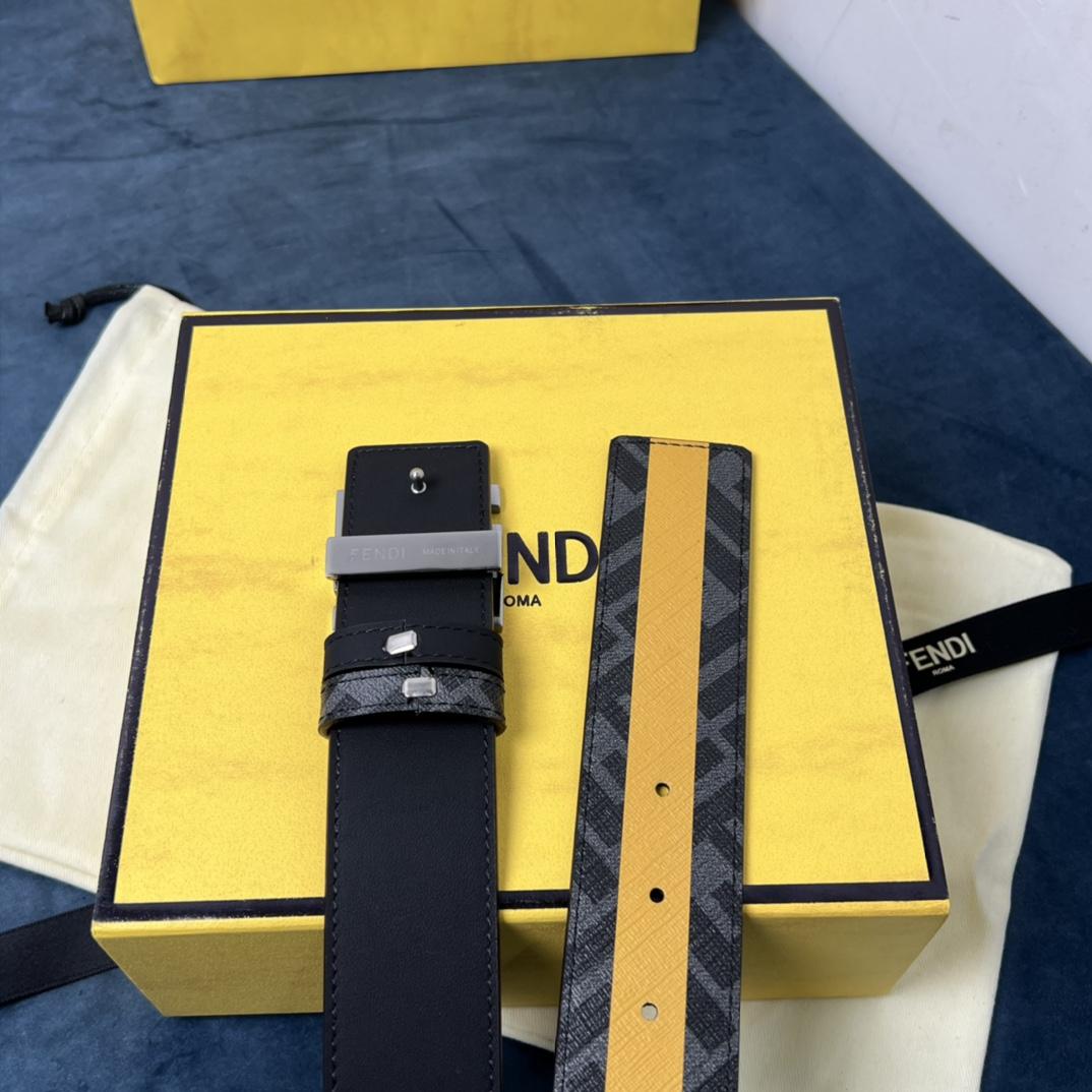 Fendi Reversible Black Leather Belt  - 