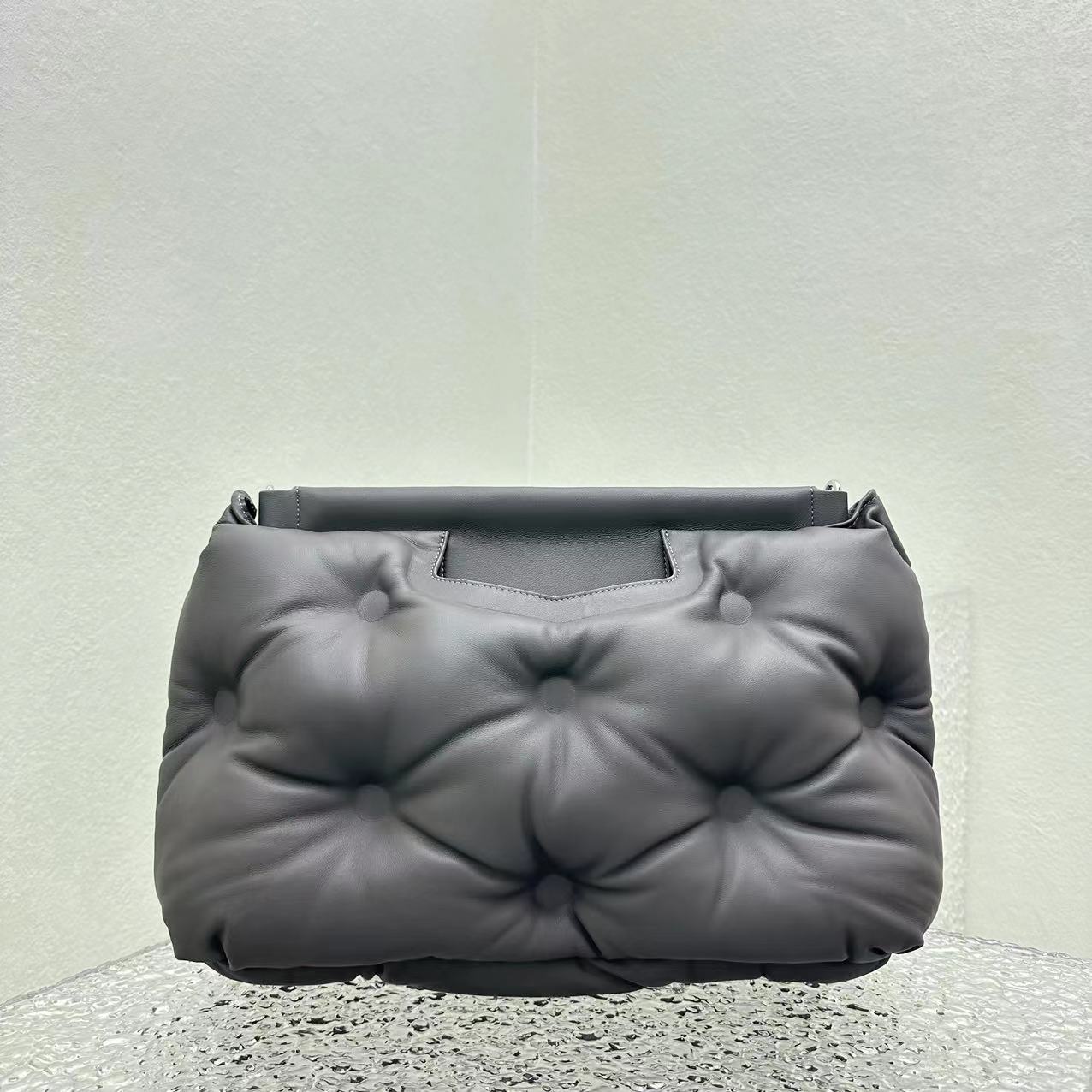 Maison Margiela Glam Slam Classique Medium Shoulder Bag(39-40-18-6cm) - 