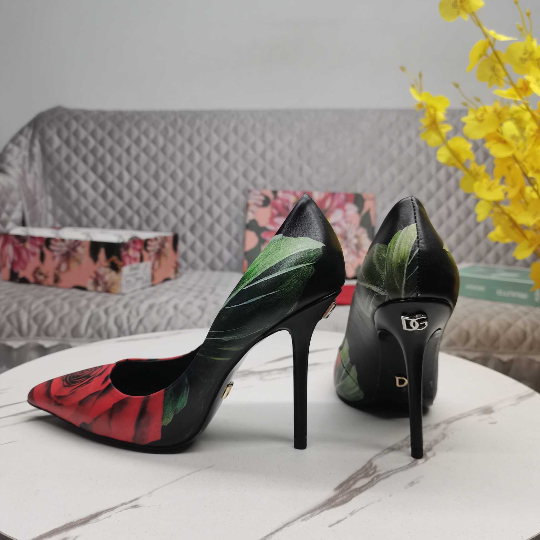 Dolce & Gabbana Rose-print Jersey Pumps - 