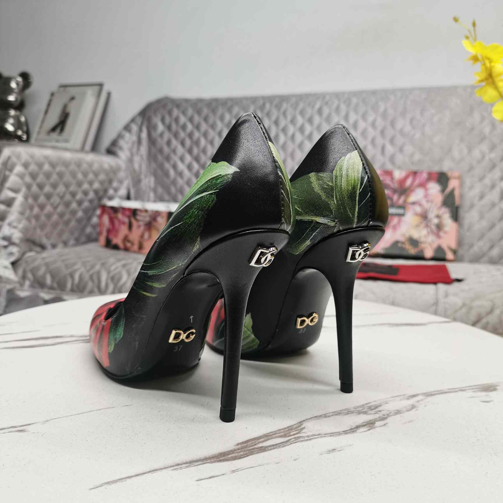 Dolce & Gabbana Rose-print Jersey Pumps - 