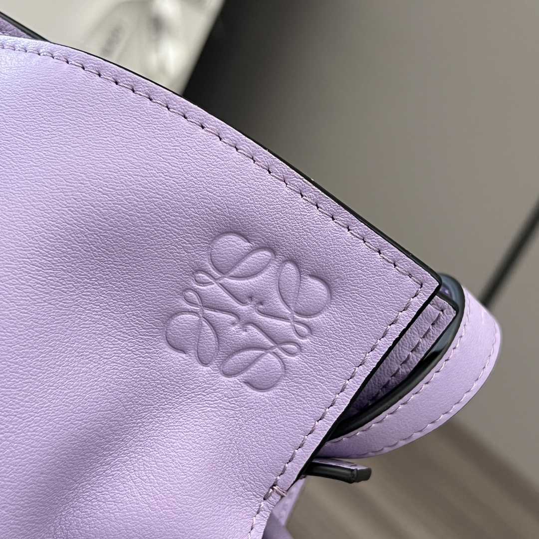 Loewe Flamenco Clutch In Nappa Calfskin - 