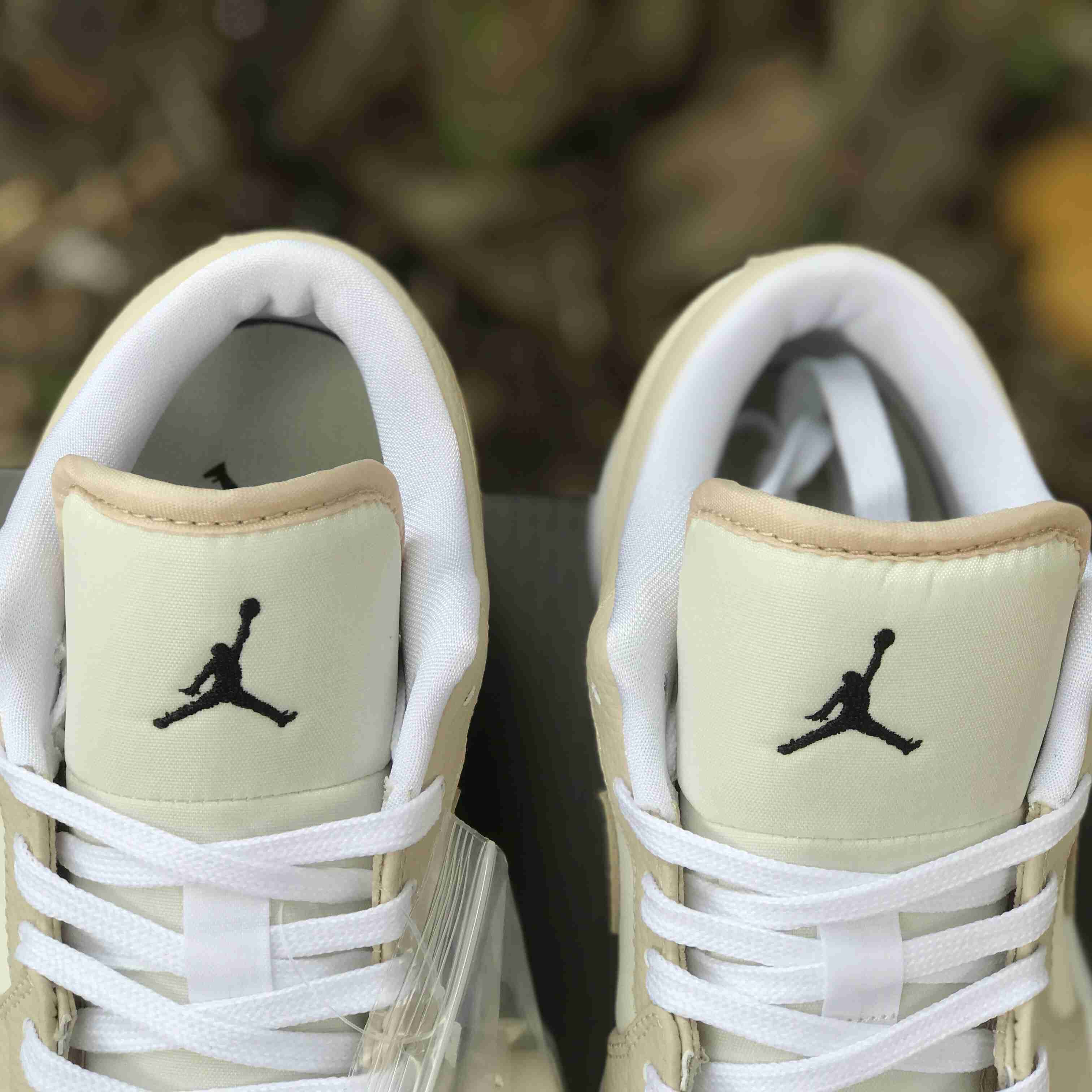 Air Jordan 1 Low AJ1 Sneaker     FB7168-121 - 