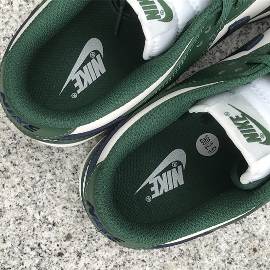 Nike Dunk Low “Gorge Green” Sneakers      DD1503-300 - 