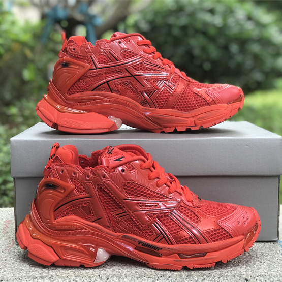 Balenciaga Runner Sneaker In Red - 