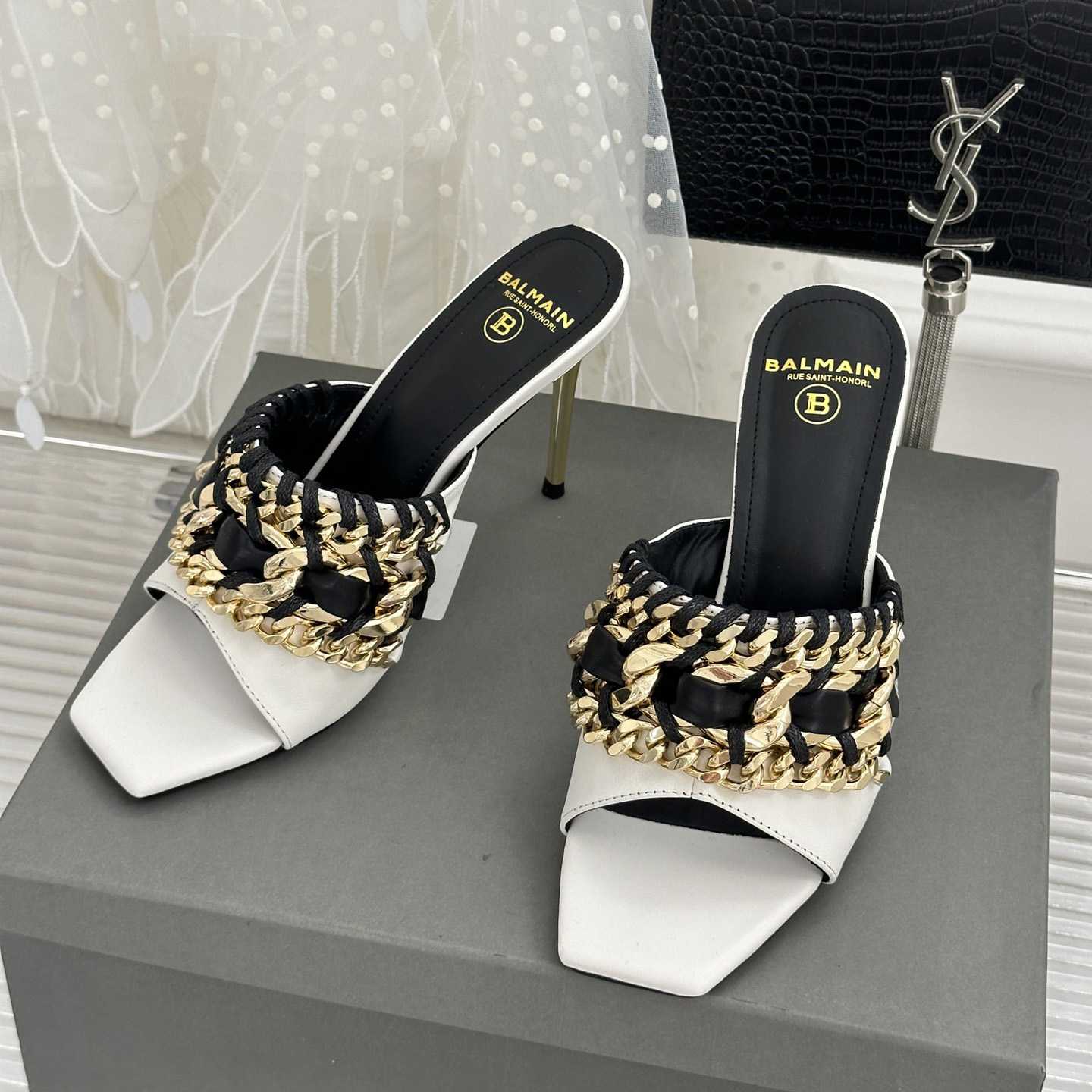 Balmain Chain-link Detail 110mm Pumps - 