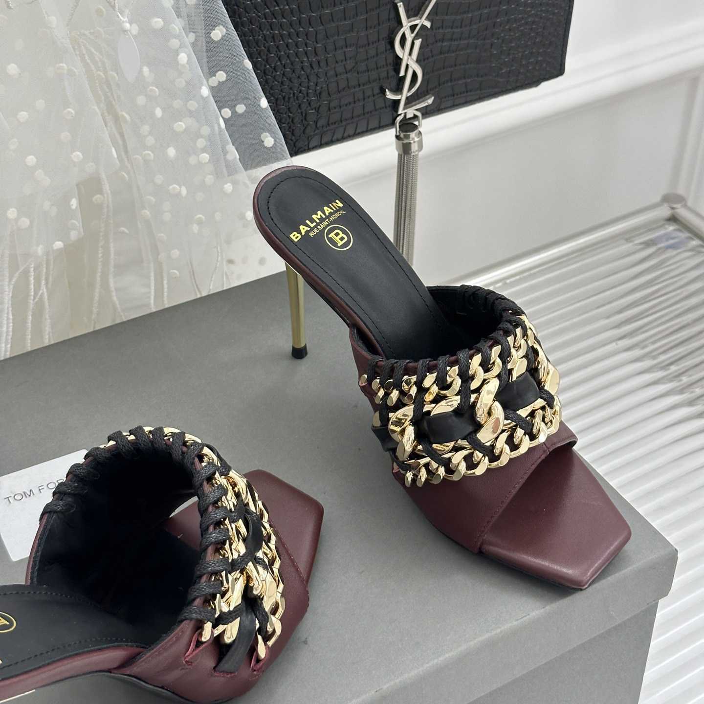 Balmain Chain-link Detail 110mm Pumps - DesignerGu