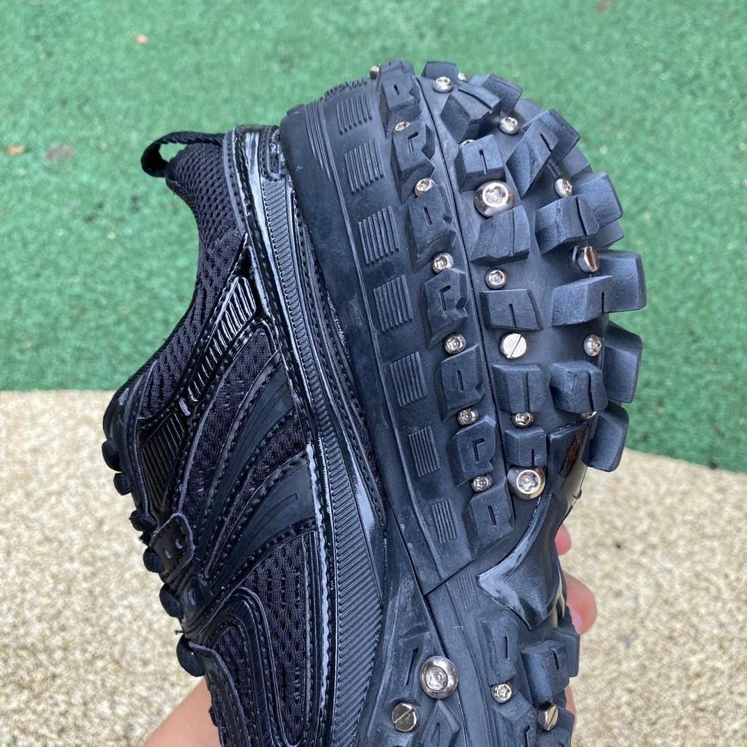 Balenciaga Bouncer Sneaker - DesignerGu