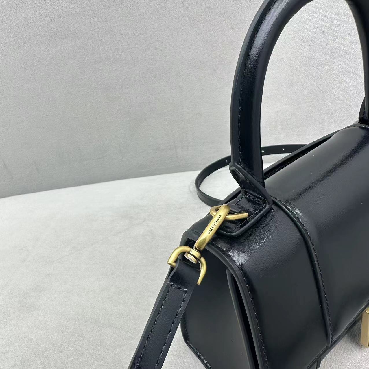 Balenciaga Hourglass Small Handbag In Black (19x8x21cm) - 